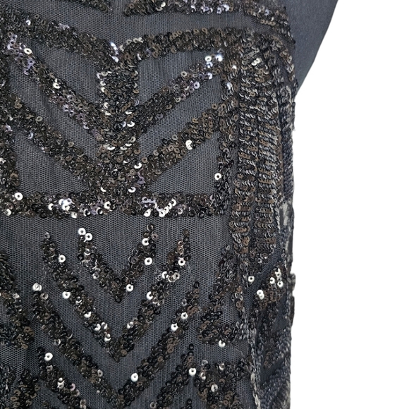 Everly Sequined Top Sz Large Black Jazz Sparkle New Years Cocktails Halter Glam - Picture 11 of 16